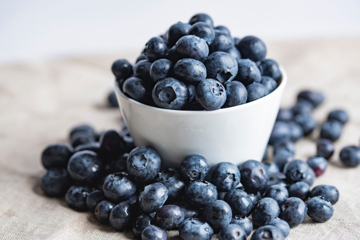 6 Superfoods You Should Be Eating NOW